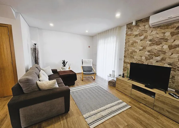 Casa Do Moinho Кабесейраш-ди-Башту