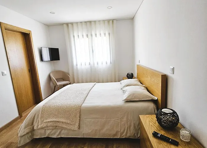 Casa Do Moinho * Кабесейраш-ди-Башту